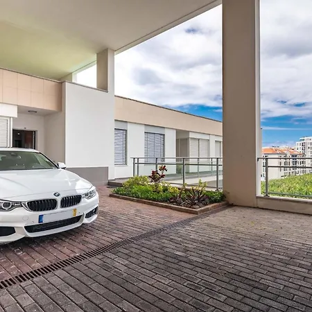 Ferienwohnung Fuer 4 Personen Ca 140 M In Funchal, Madeira Suedkueste Von Madeira *